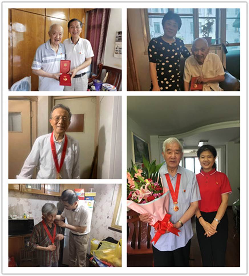2021年6月24日9778818威尼斯为王启华老党员颁发“光荣在党50年”纪念章(1)_副本